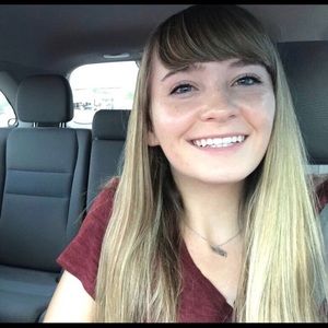 Meet your Posher, Samantha